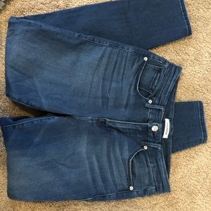 Good American Good Legs Jeans